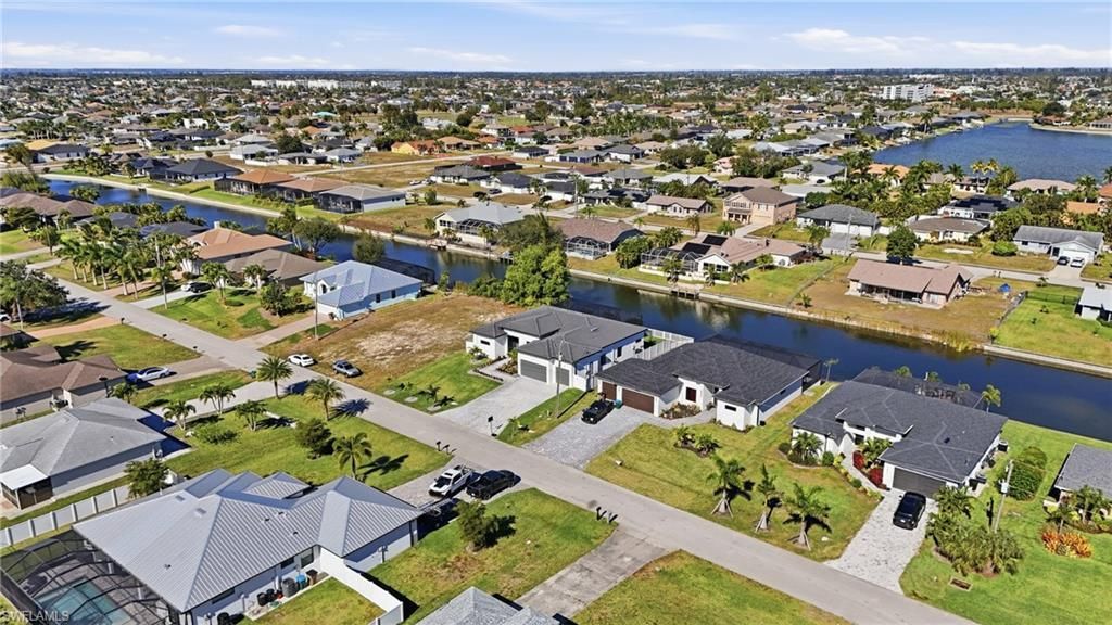 1409 SW 28th Ter, Cape Coral, FL 33914 Photo