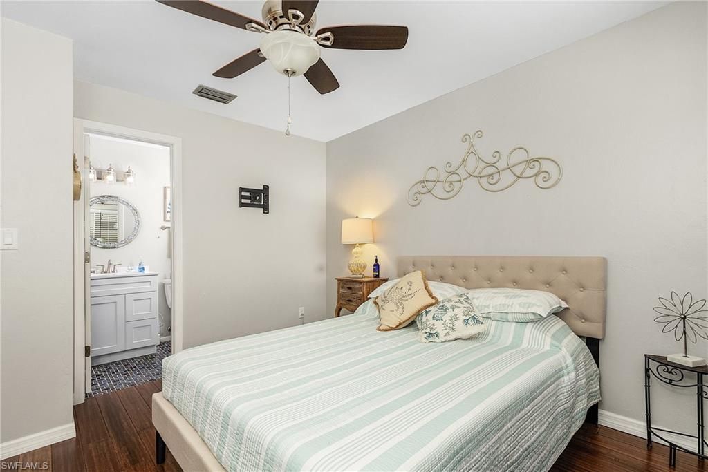 5221 Blue Crab Cir, Unit B4, Bokeelia, FL 33922 Photo