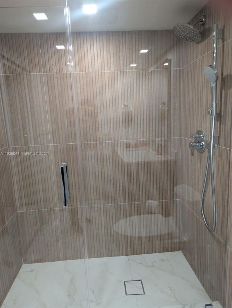 19707 Turnberry Way, Unit 20L, Aventura, FL 33180 Photo