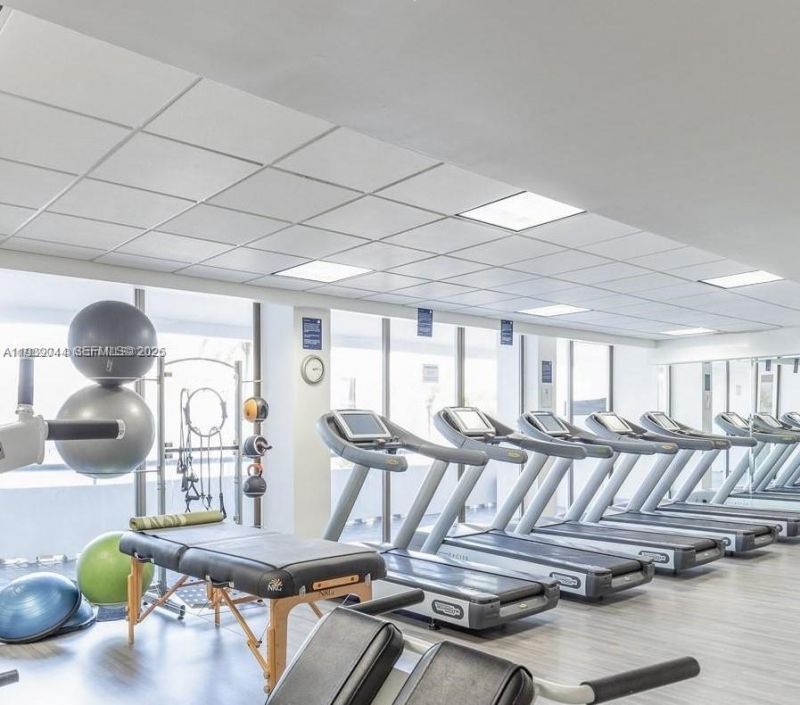 19707 Turnberry Way, Unit 20L, Aventura, FL 33180 Photo