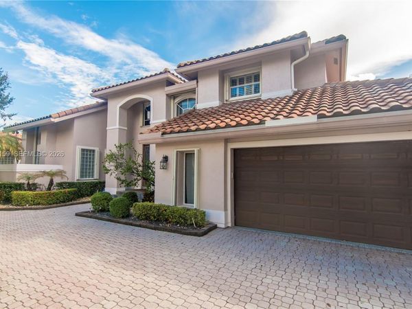 1091 SW 156th Ave, Pembroke Pines, FL 33027