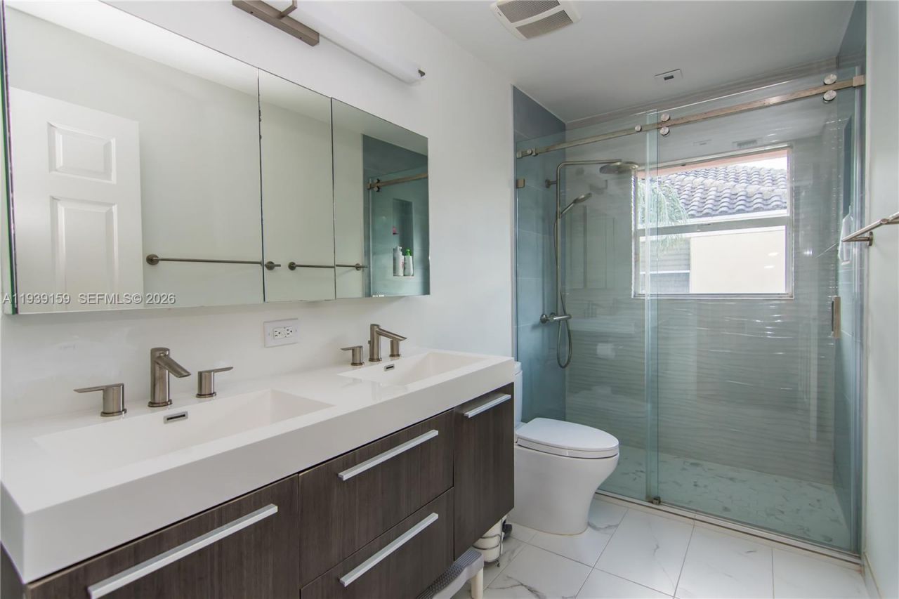 1091 SW 156th Ave, Pembroke Pines, FL 33027 Photo