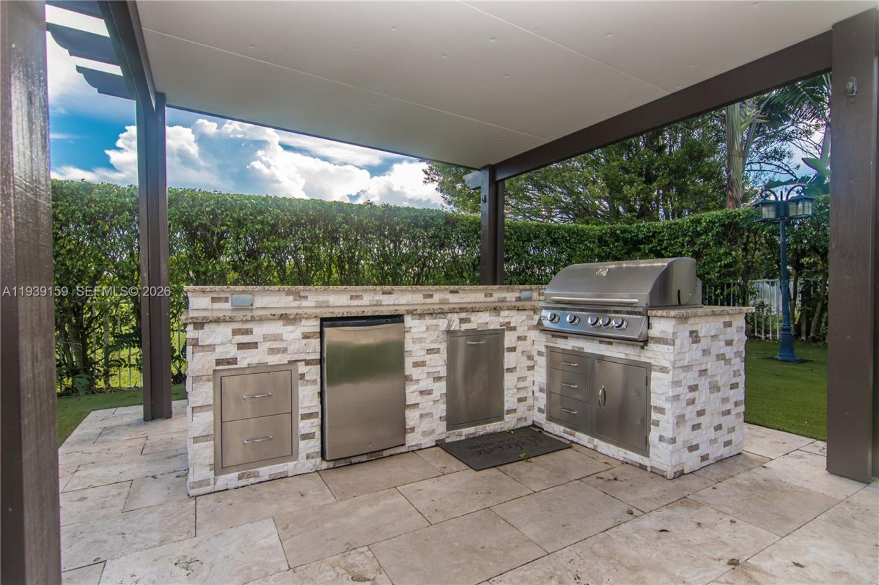 1091 SW 156th Ave, Pembroke Pines, FL 33027 Photo