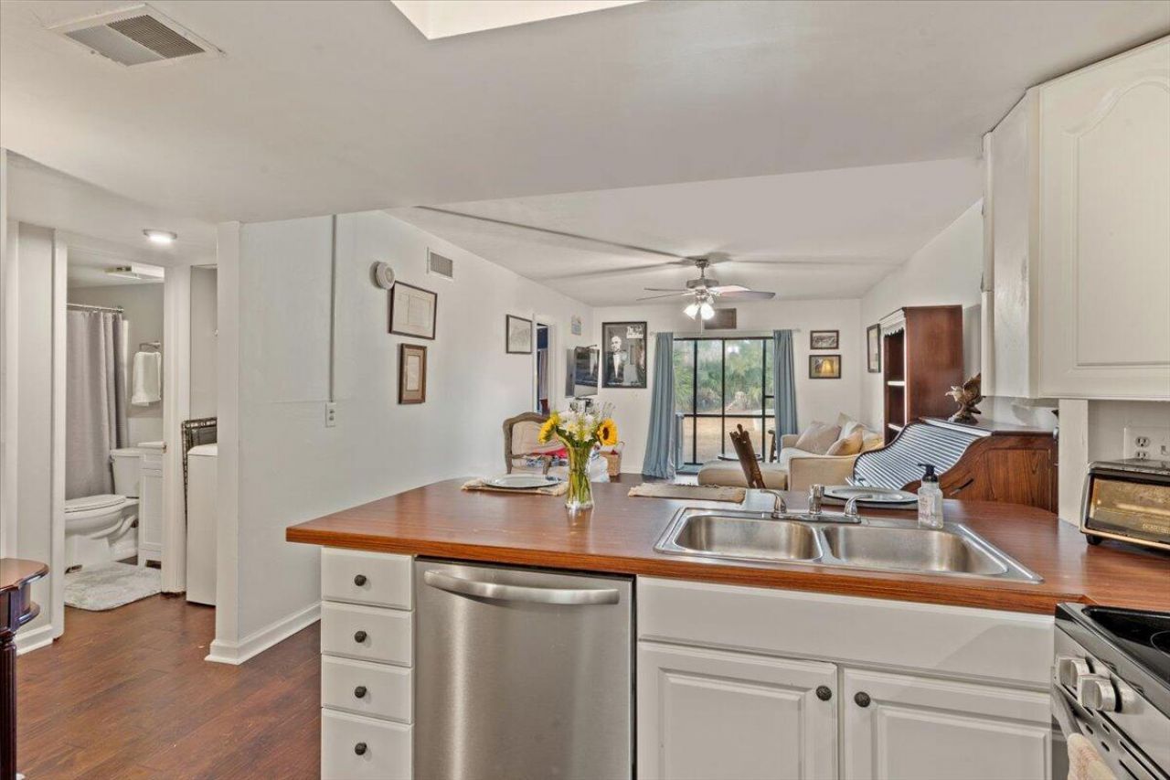 2901 Dove Haven Court Photo 11