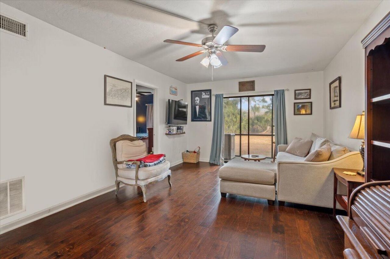 2901 Dove Haven Court Photo 17