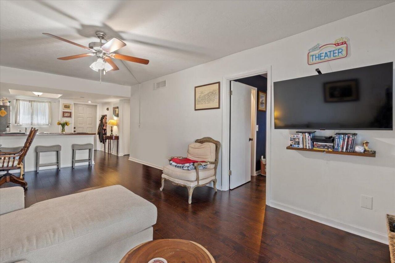 2901 Dove Haven Court Photo 19