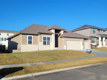 7710 S 198TH Avenue, Gretna, NE 68028