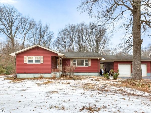 103 Fresh Ponds Rd, South Brunswick, NJ 08831