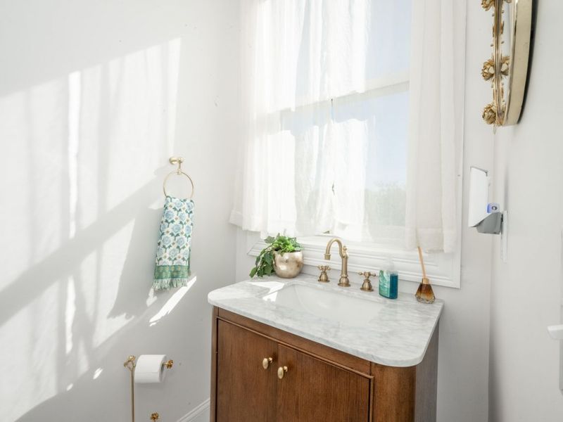 142 Highway Avenue, Ludlow, KY 41016 Photo 9