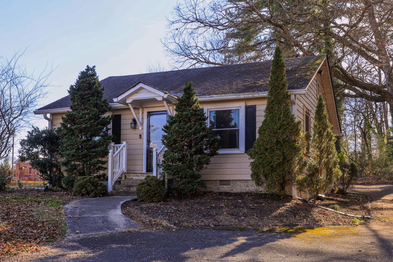 101 Dogwood Drive, Athens, TN 37303 Main Photo