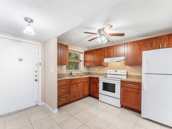 2720 N Pine Island Road, Unit 212, Sunrise, FL 33322