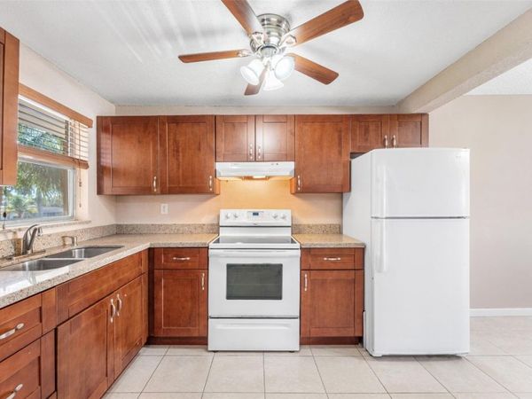 2720 N Pine Island Rd, Unit 212, Sunrise, FL 33322