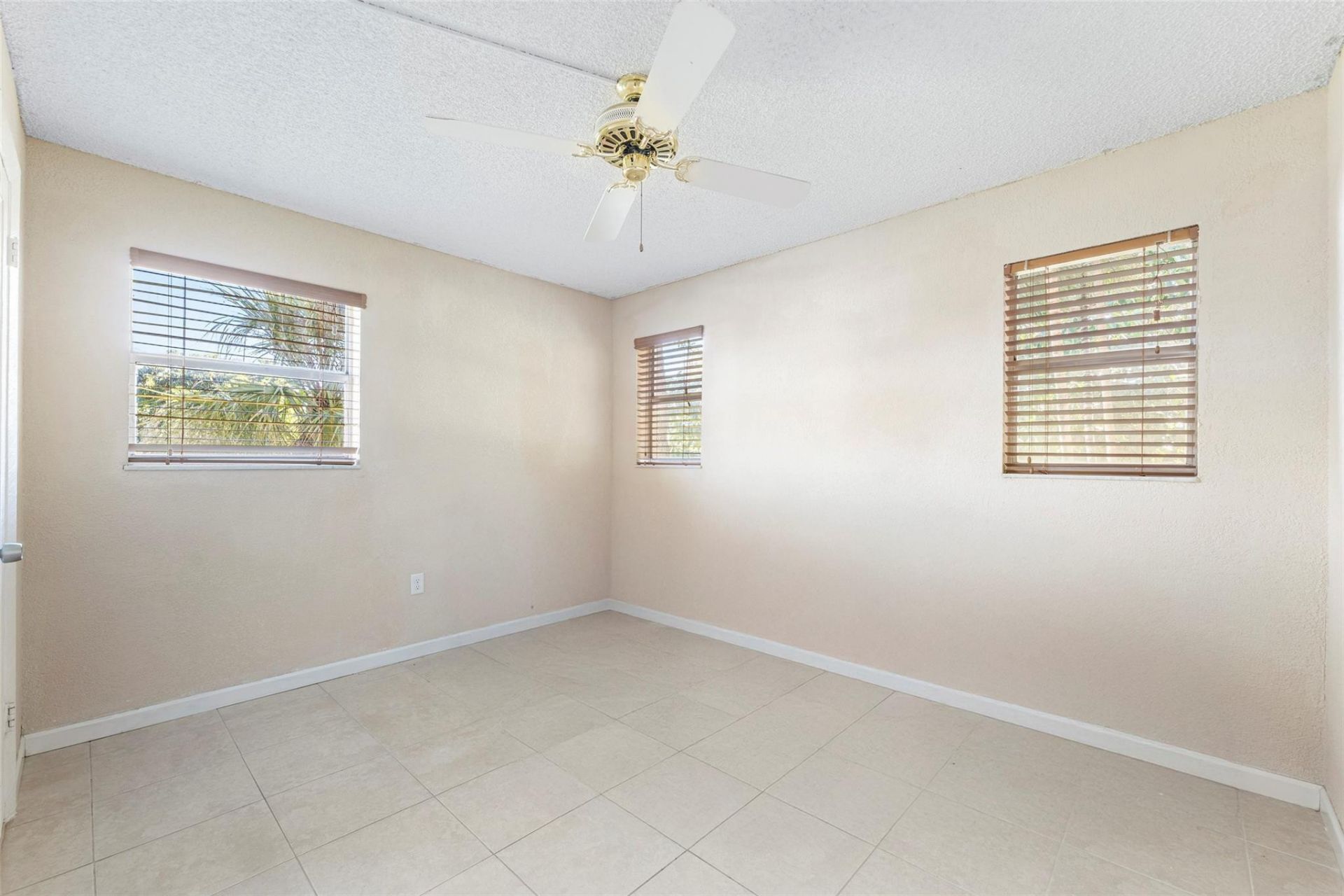 2720 N Pine Island Road, Unit 212, Sunrise, FL 33322 Photo