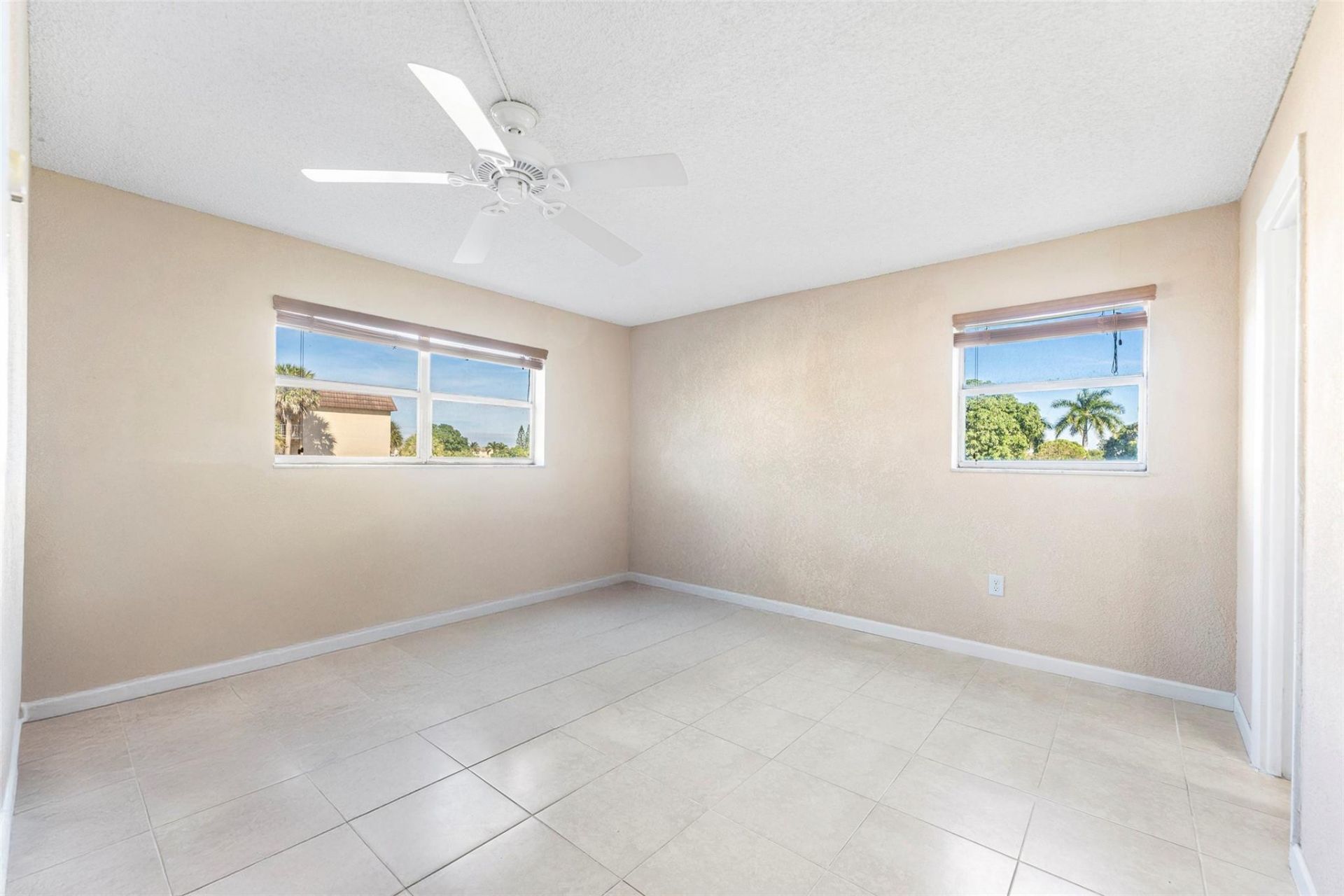 2720 N Pine Island Road, Unit 212, Sunrise, FL 33322 Photo