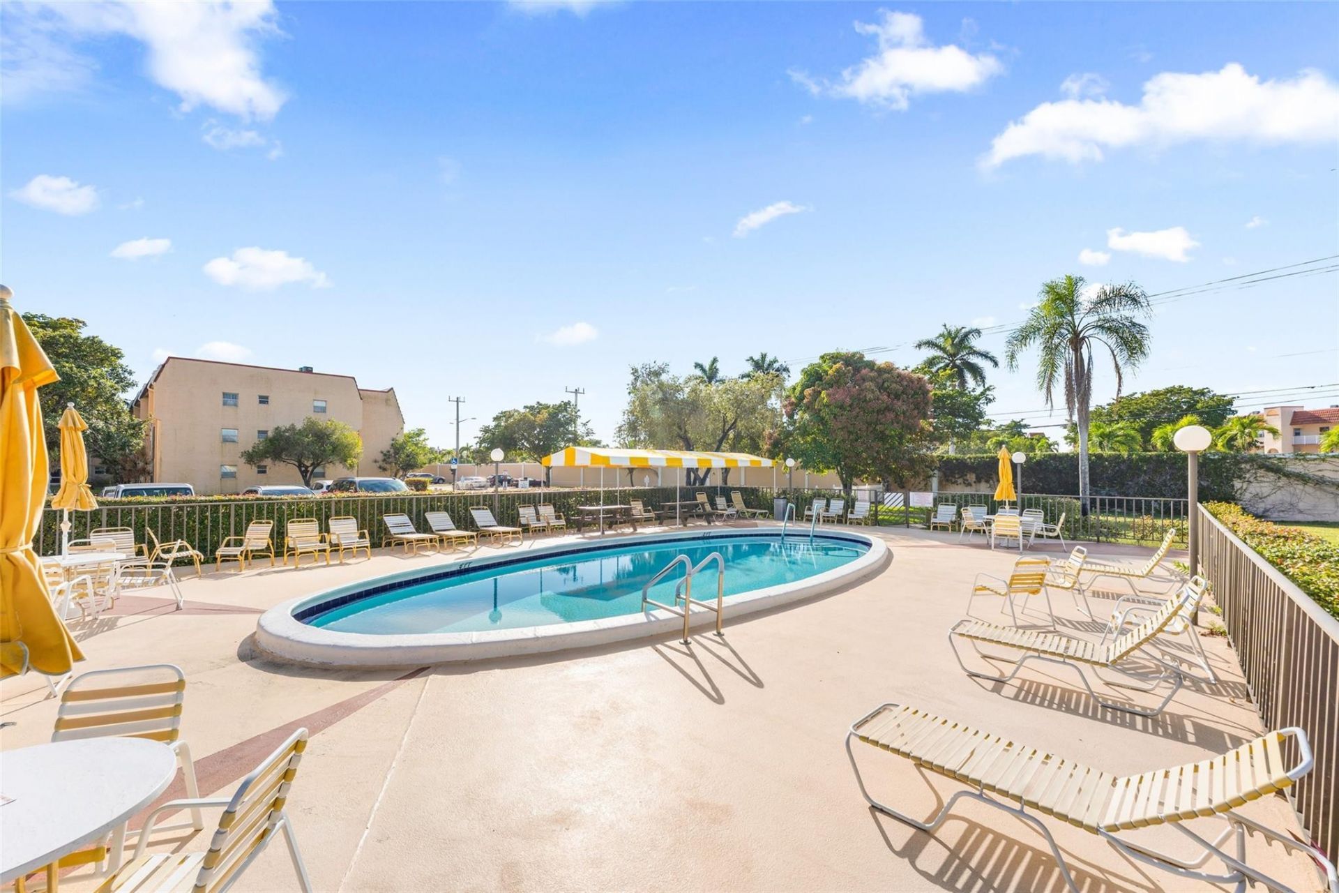 2720 N Pine Island Road, Unit 212, Sunrise, FL 33322 Photo