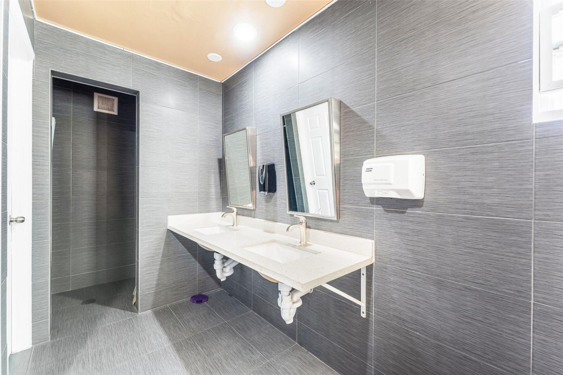 2720 N Pine Island Road, Unit 212, Sunrise, FL 33322 Photo