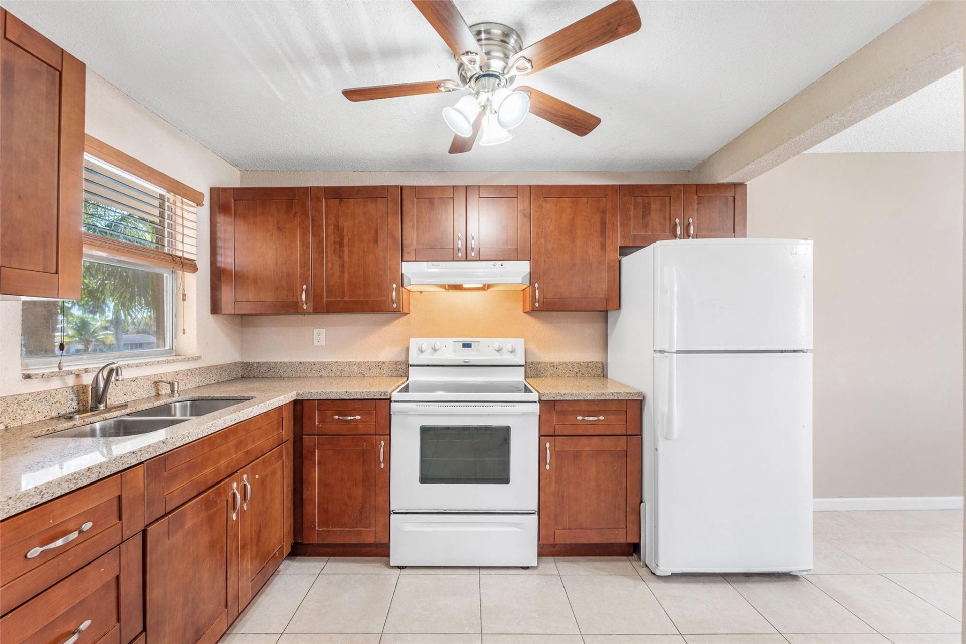 2720 N Pine Island Road, Unit 212, Sunrise, FL 33322 Photo