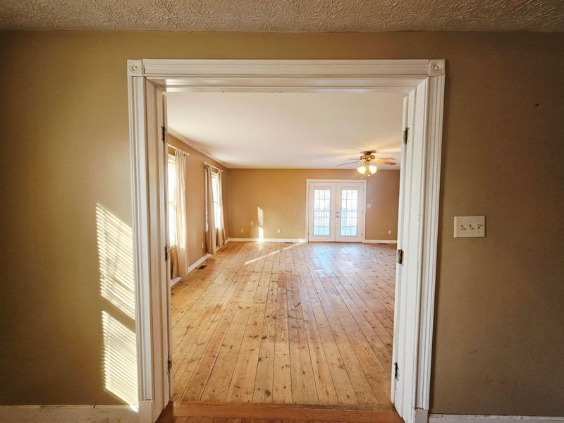 216 E Mulberry Street, Baltimore, OH 43105 Photo 9