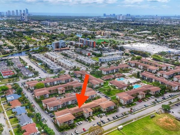 17001 NE 13th Ave, Unit 202, Miami, FL 33162