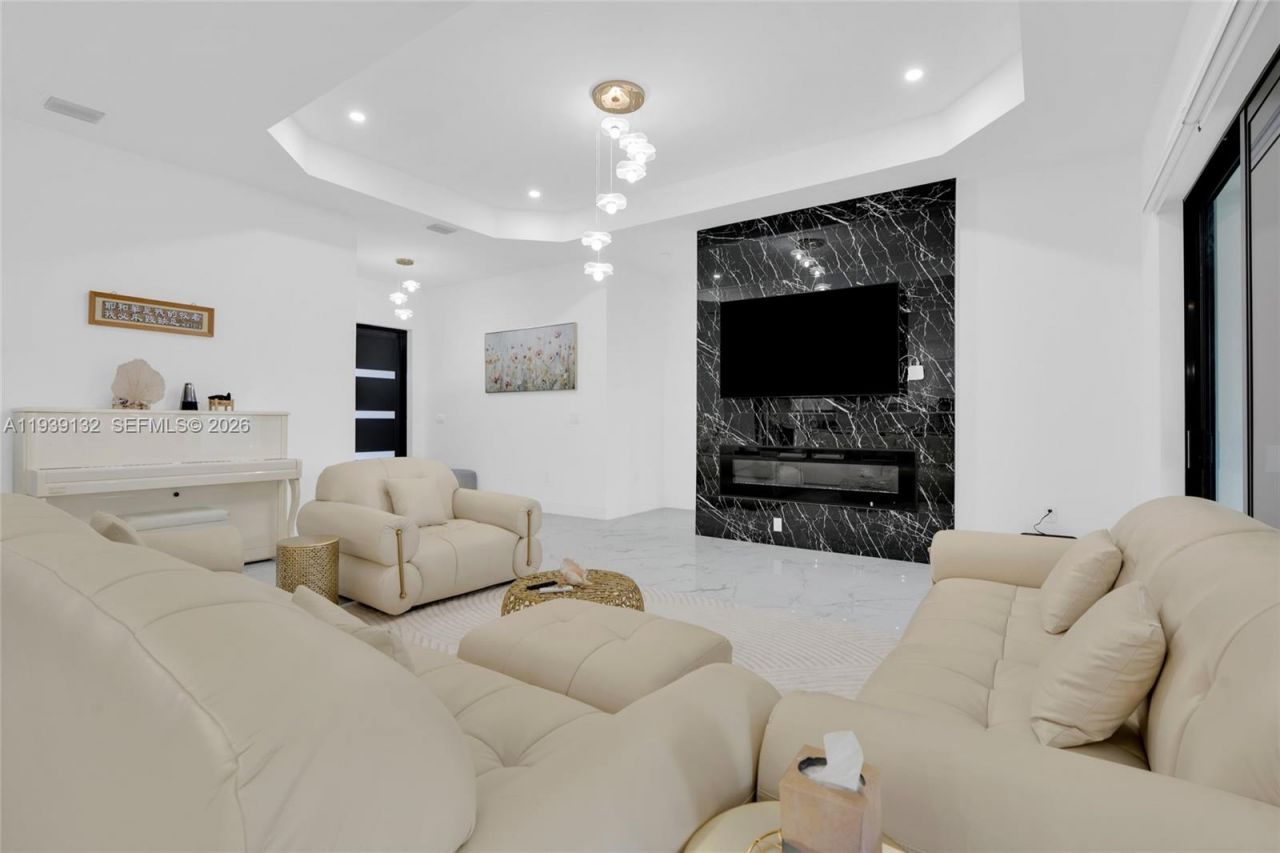 4301 10th St W , Lehigh Acres, FL 33971 Photo