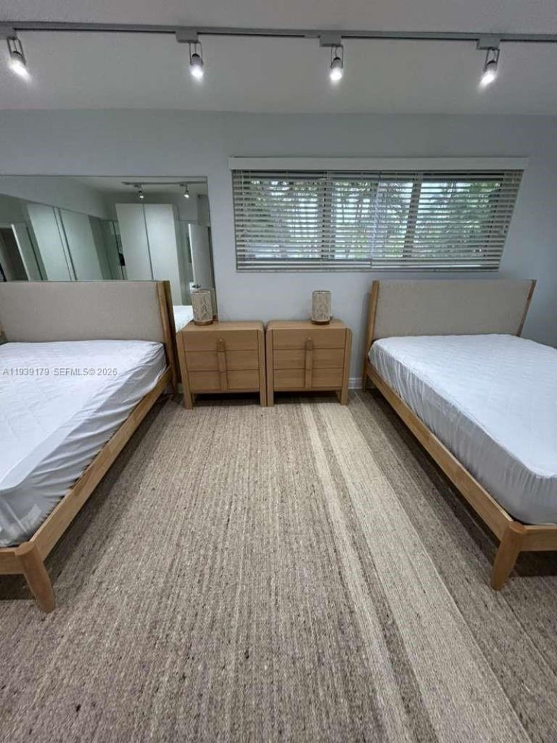 1108 Washington St, Hollywood, FL 33019 Photo