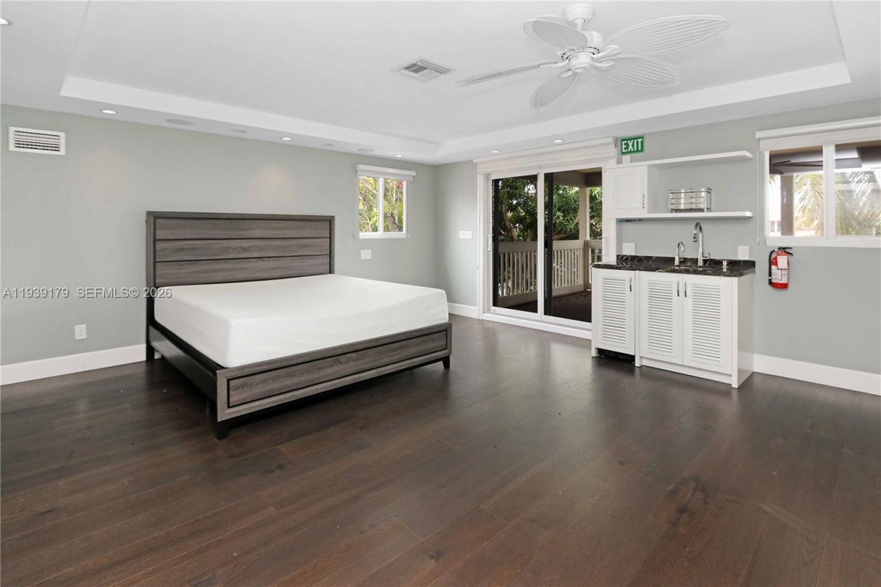 1108 Washington St, Hollywood, FL 33019 Photo