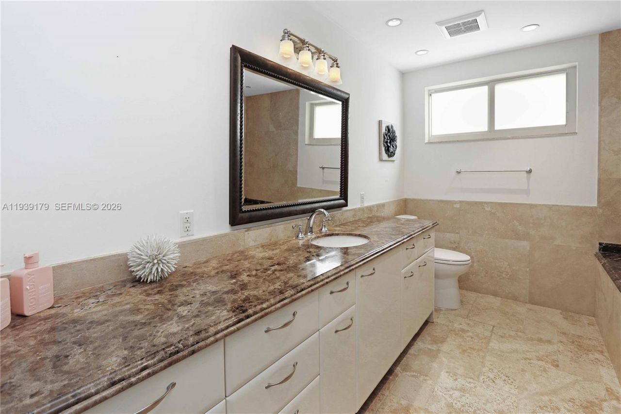 1108 Washington St, Hollywood, FL 33019 Photo