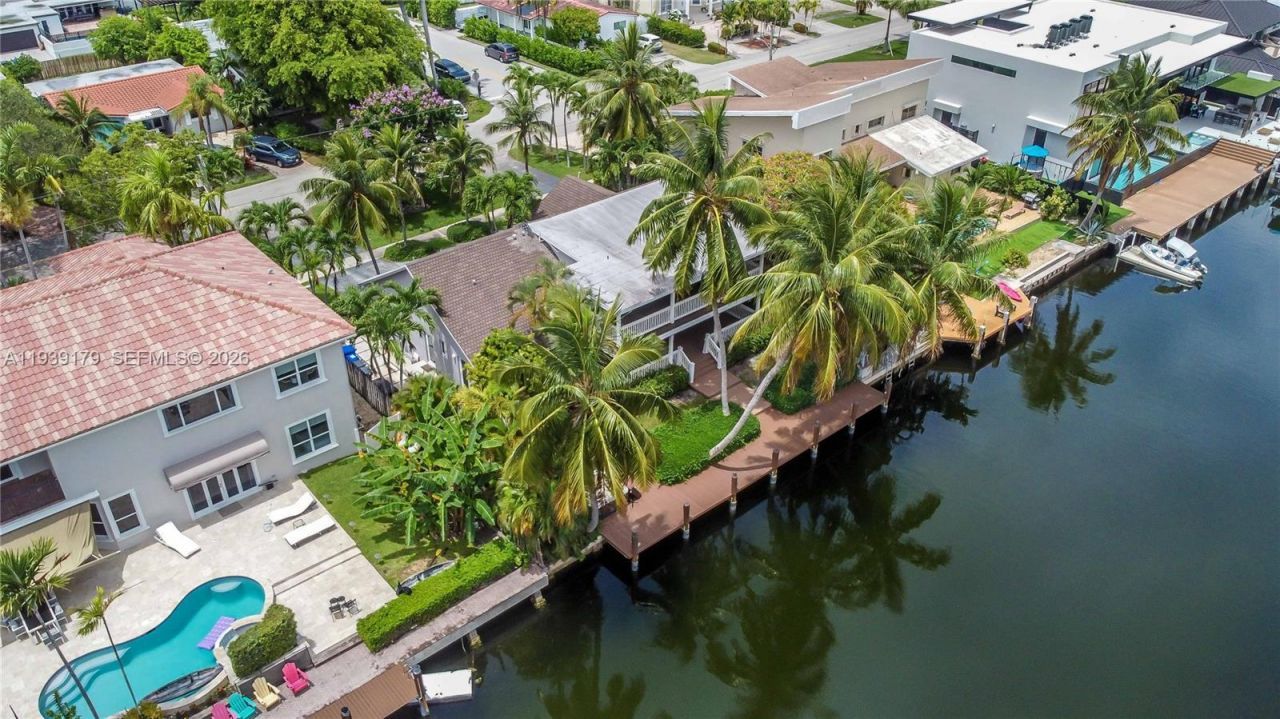 1108 Washington St, Hollywood, FL 33019 Photo