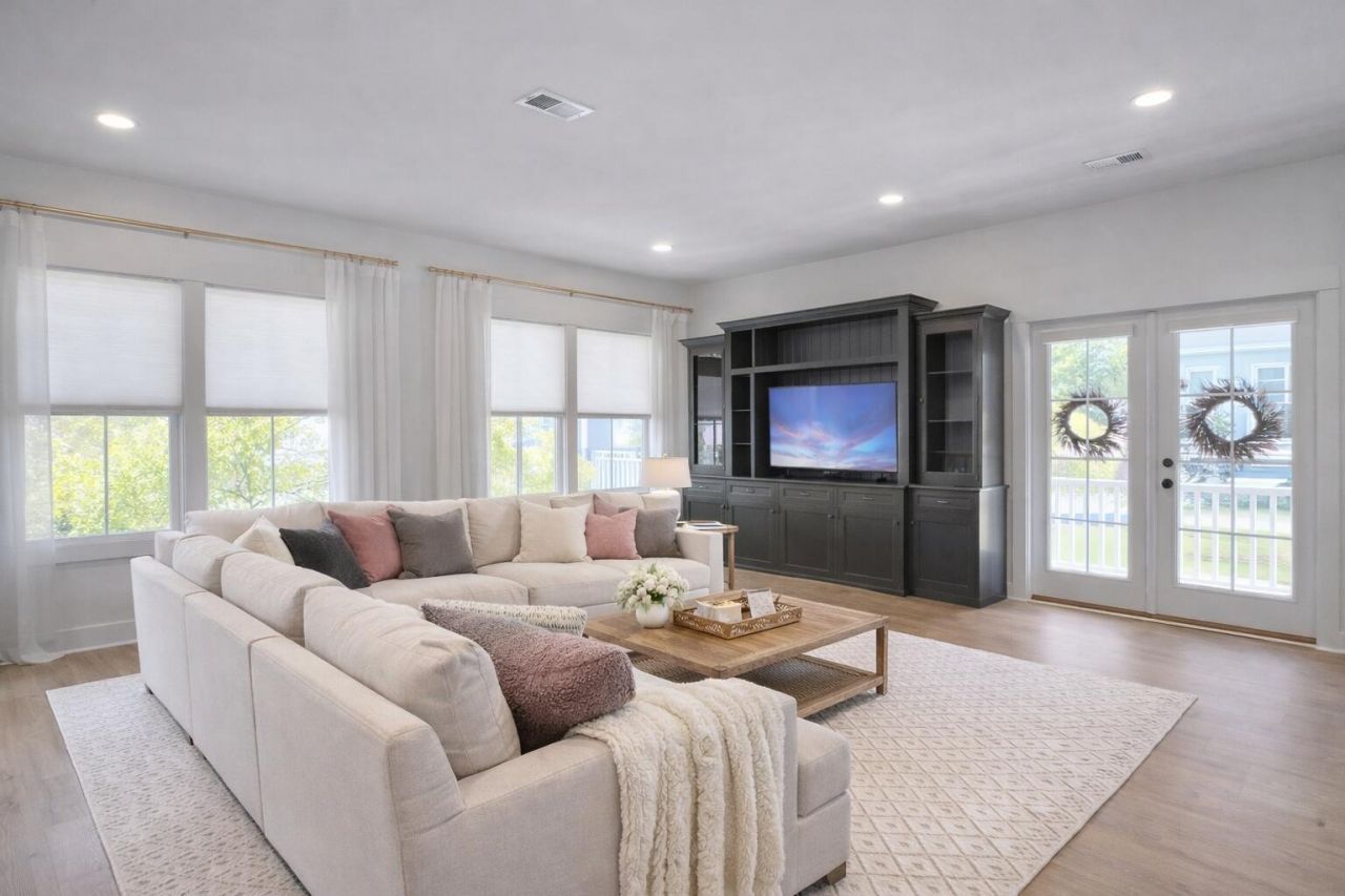 139 Sabal Court Photo 4