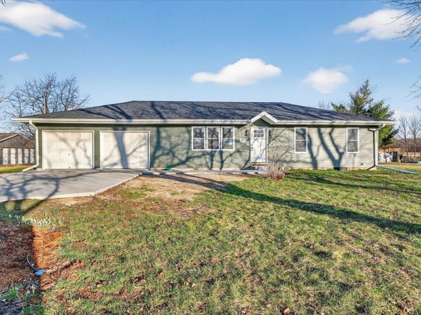 325 E Battle Creek Street, Galesburg, MI 49053