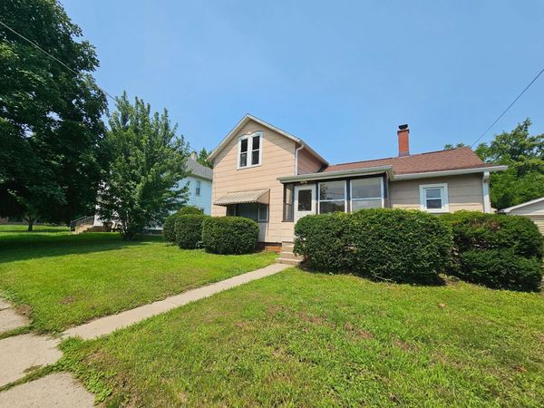 302 E Park Street, MORRISON, IL 61270