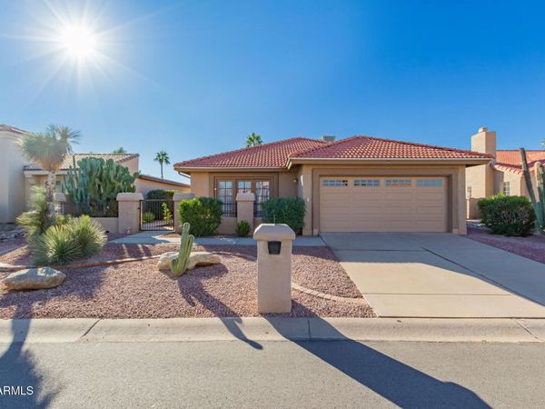 10439 E SUNNYDALE Drive, Sun Lakes, AZ 85248