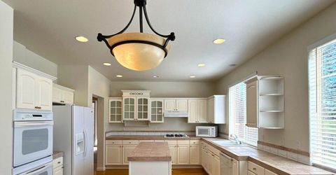 6710 Cinnamon Drive, Sparks, NV 89436 Photo