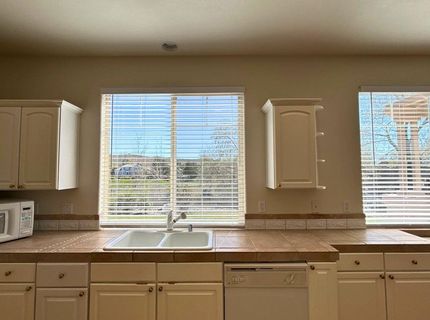 6710 Cinnamon Drive, Sparks, NV 89436 Photo