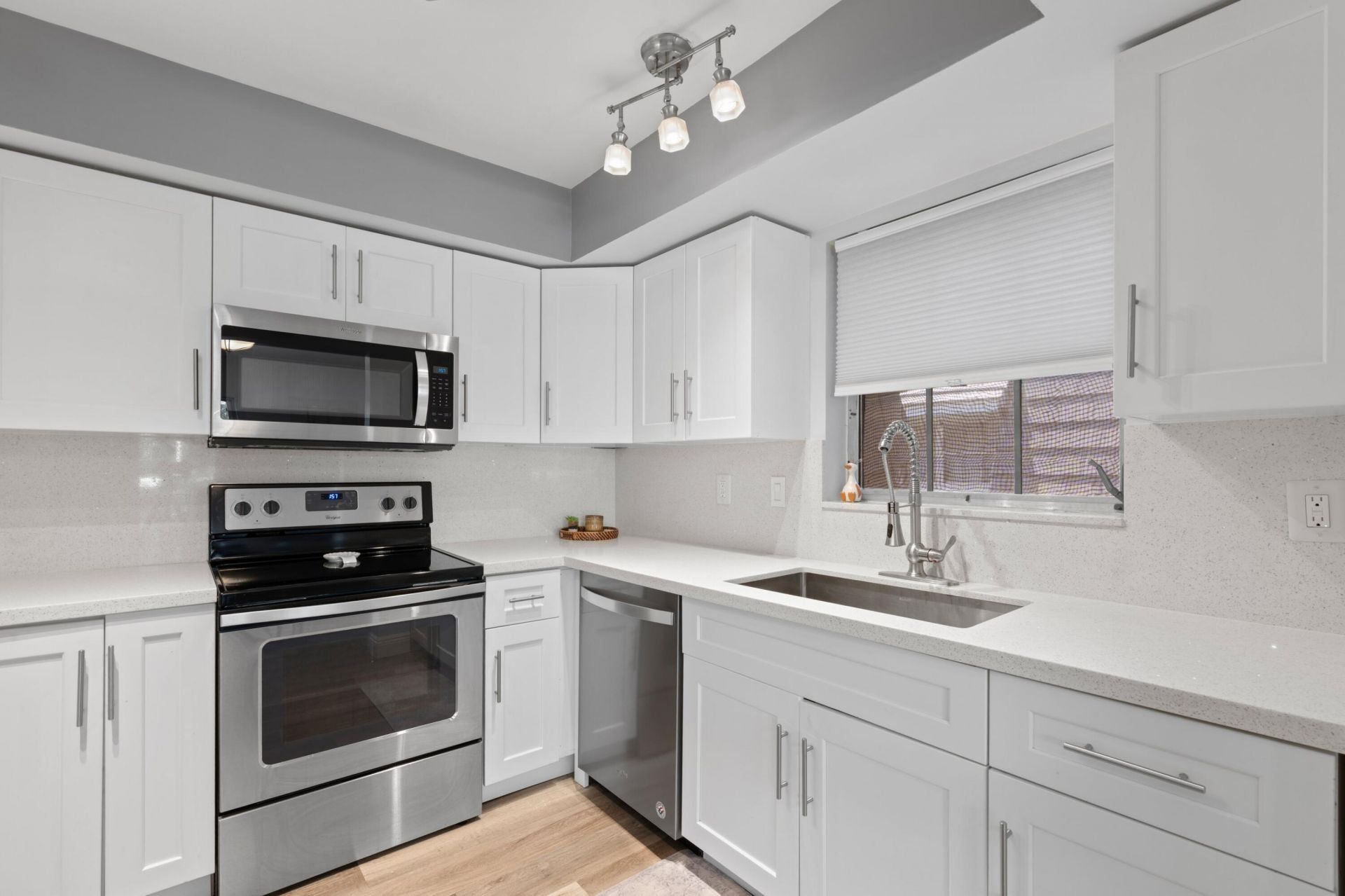 419 Pine Tree Court, Unit 21, Atlantis, FL 33462 Photo