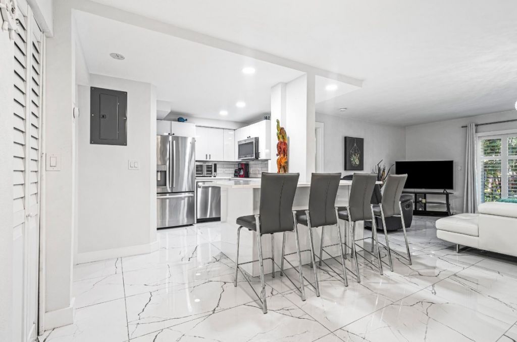 3909 N Ocean Boulevard, Unit 102, Fort Lauderdale, FL 33308 Photo