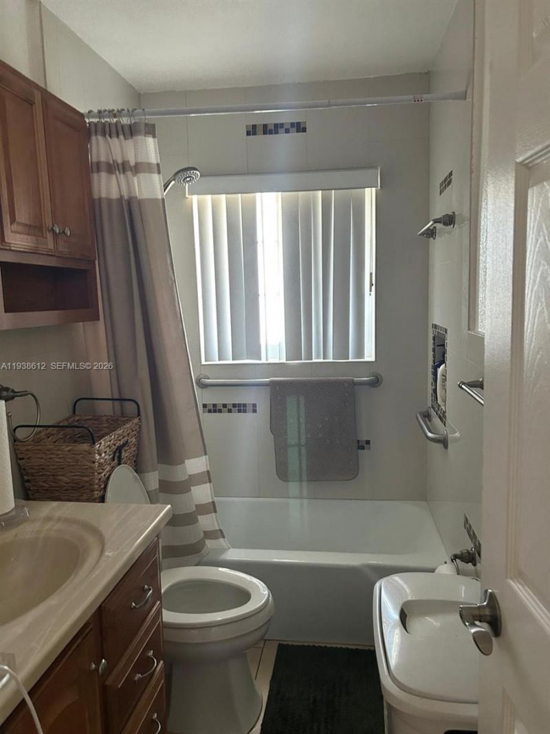 20501 NW 30th Ave, Miami Gardens, FL 33056 Photo