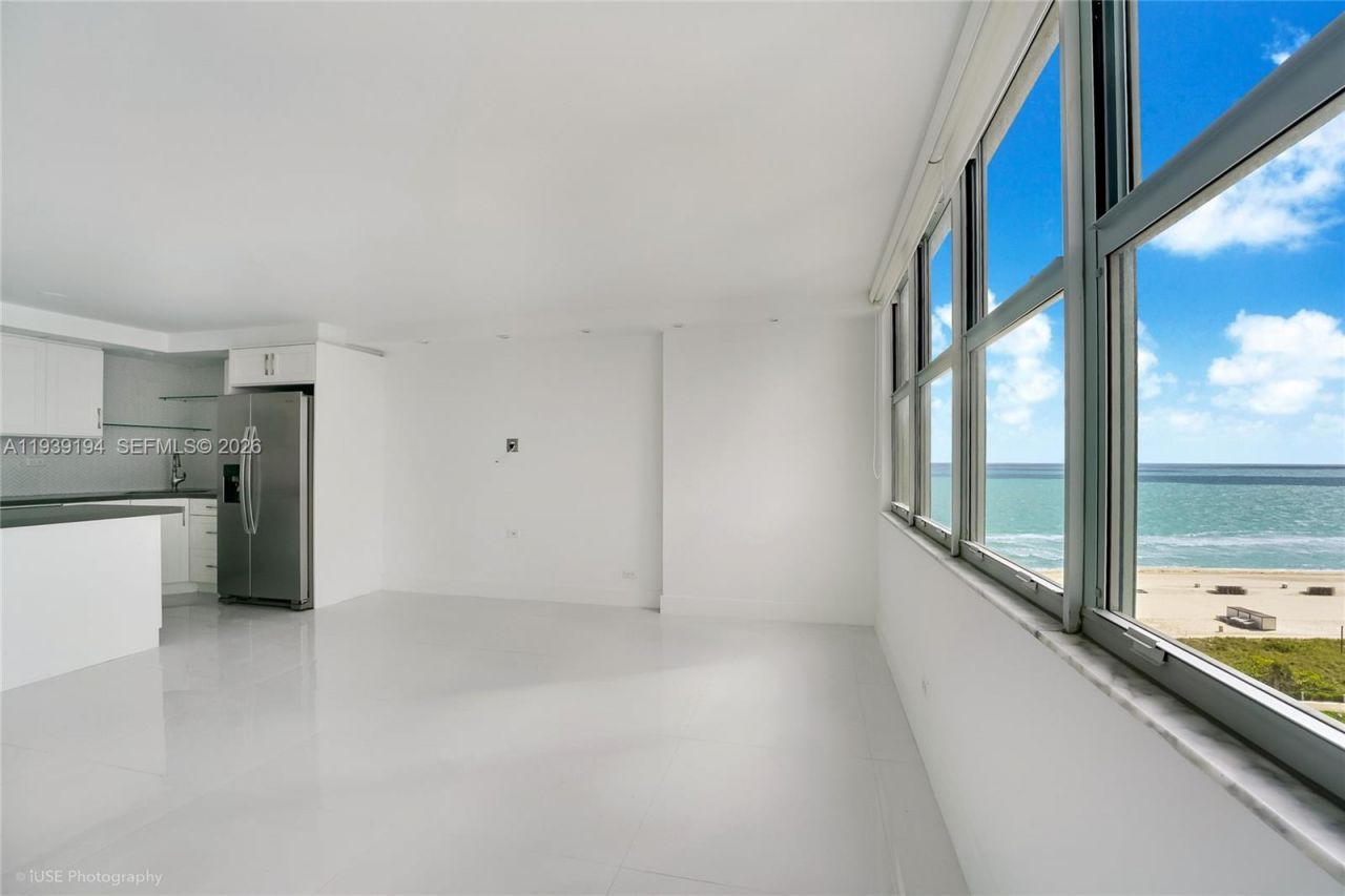 6039 Collins Ave , Unit 1222, Miami Beach, FL 33140 Photo