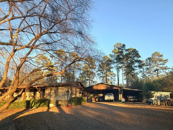 413 Ouachita 15, Chidester, AR 71726