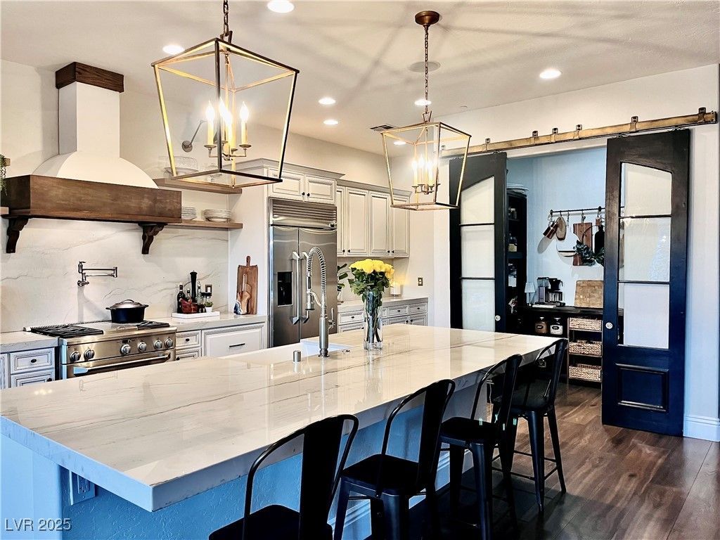 220 Palmetto Pointe Drive, Henderson, NV 89012 Main Photo