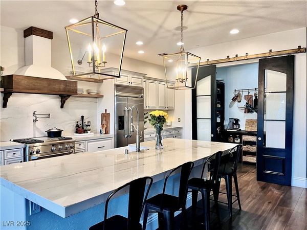 220 Palmetto Pointe Drive, Henderson, NV 89012