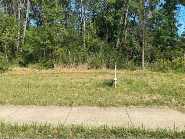 13525 Royalton Road, Strongsville, OH 44136