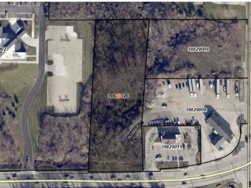 13525 Royalton Road, Strongsville, OH 44136 Photo 2