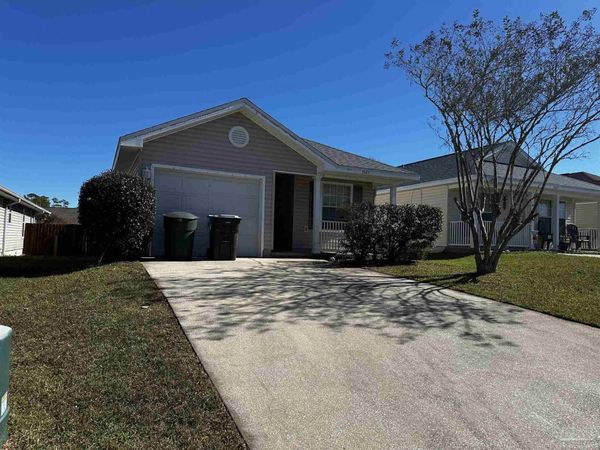 3125 Flintlock Dr, Pensacola, FL 32526