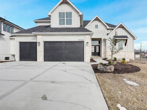 15340 W 161st Terrace, Olathe, KS 66062