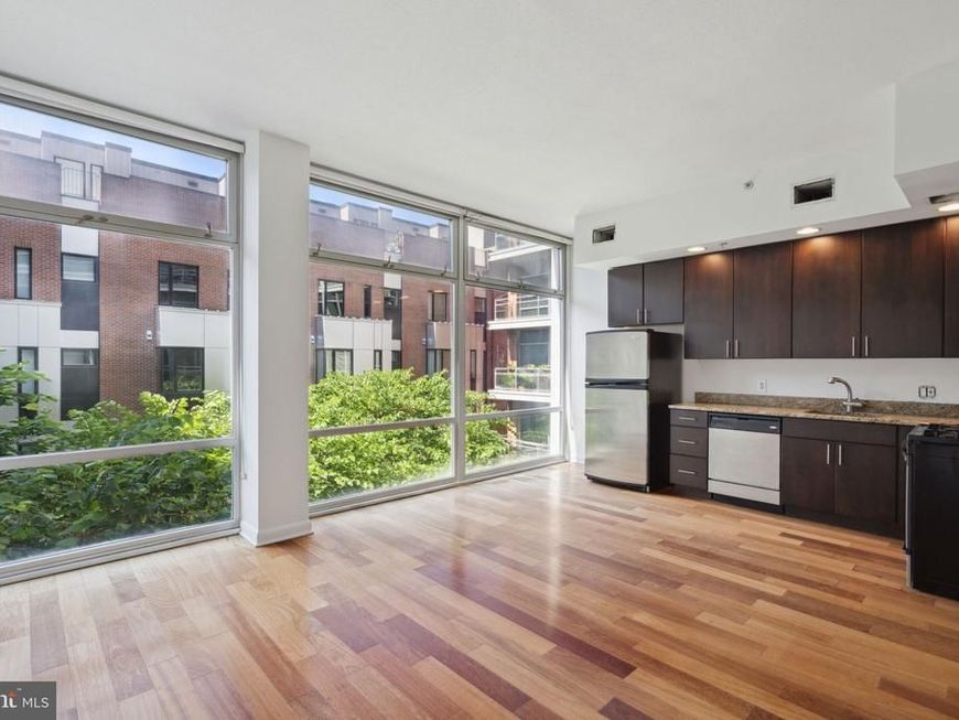 22 S Front Street, Unit 304, Philadelphia, PA 19106 Main Photo