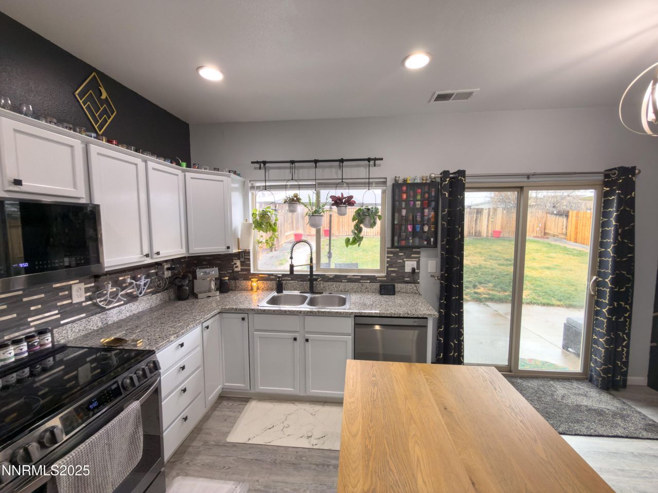 9635 Meadowstar Drive, Reno, NV 89506 Photo