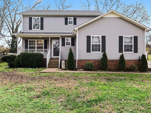 255 Valley Dr, Columbia, TN 38401