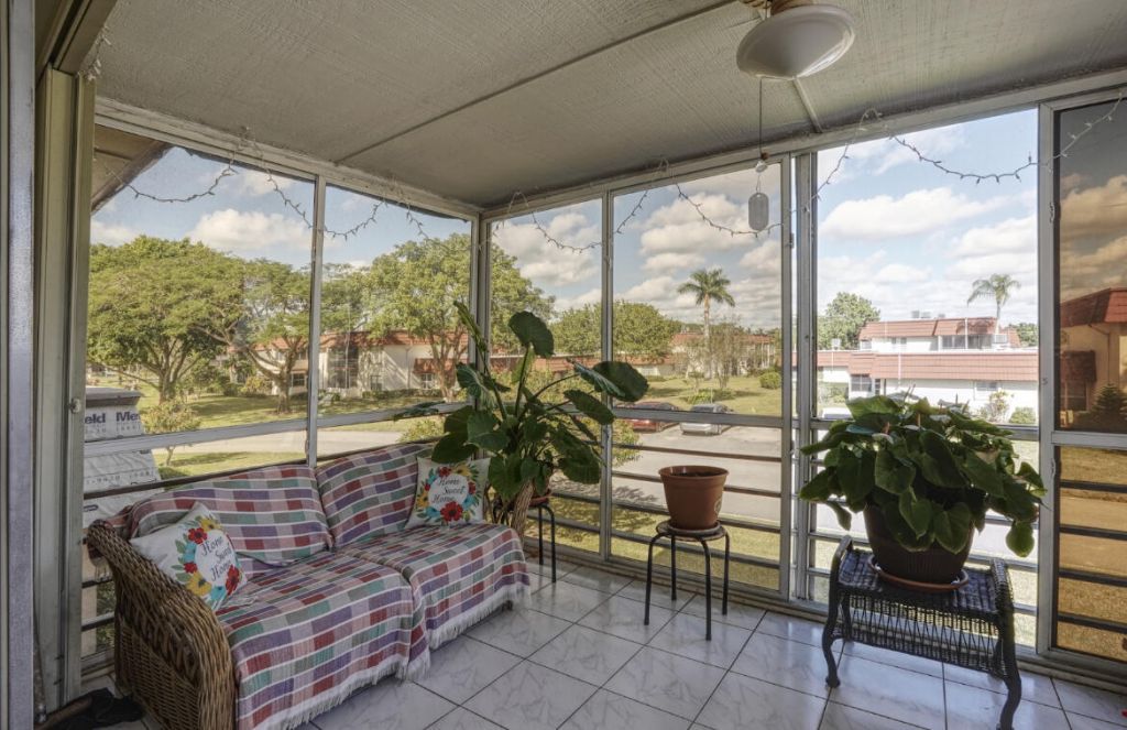 12012 Greenway Circle S, Unit 209, Royal Palm Beach, FL 33411 Photo