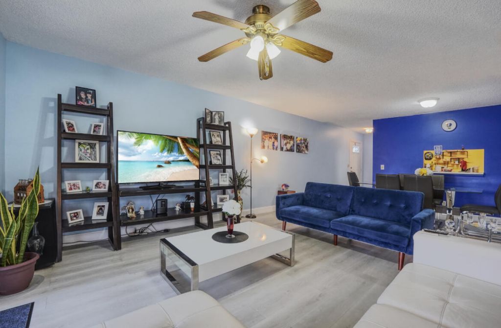 12012 Greenway Circle S, Unit 209, Royal Palm Beach, FL 33411 Photo